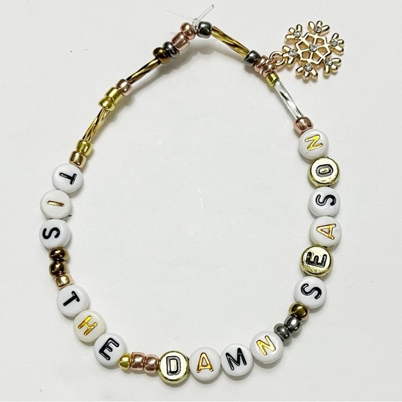 Taylor Swift Eras Tour Friendship Bracelet ‘Tis The Damn Season Evermore - Picture 1 of 1